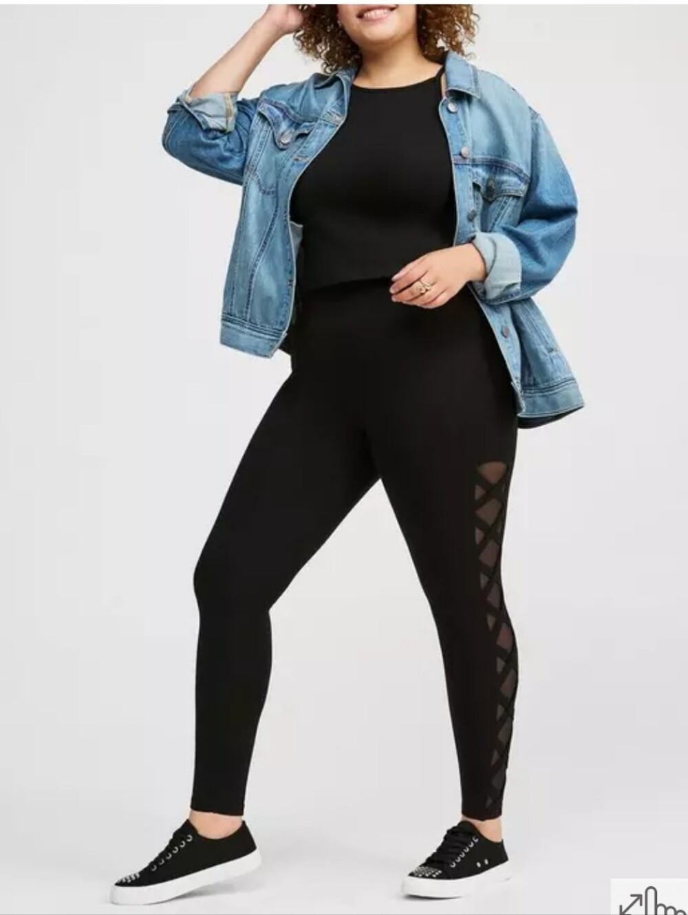 Torrid Lattice Black Active Criss Cross Leggings Size 3X.